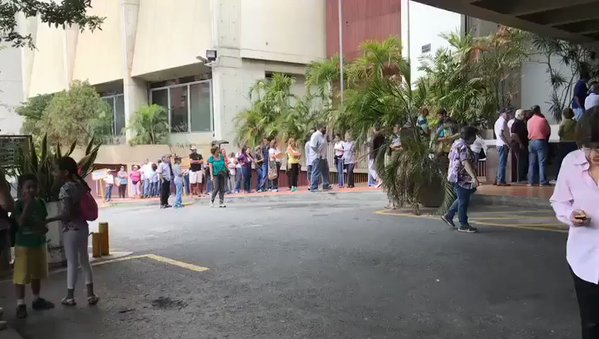 Colegio de Médicos in Santa Fe, Caracas. People is voting today