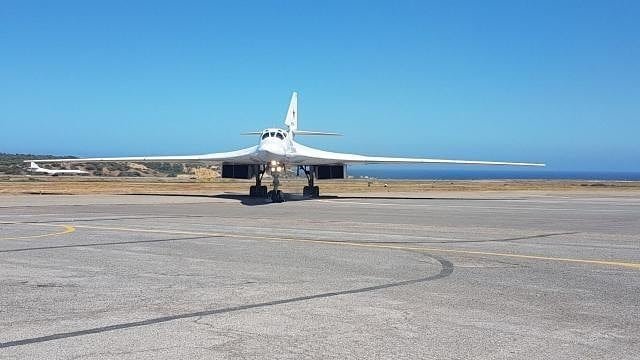Three Russian aircraft, one Antonov cargo 124-100, one Ilyushin II-62 passenger and 2 Tupolev Tu-160 BlackJack  arrived at the Maiquetia Airport. They will participate in aerial exercises.