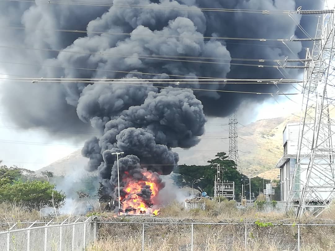 Fire in S / E La Horqueta in Aragua generates interruption of service in sectors of the Central region of the country. Personnel dedicated to the normalization of the service in conjunction with the fire department.