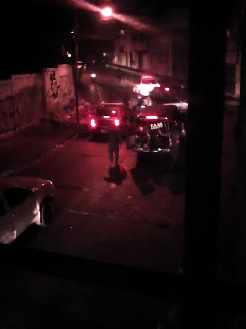 Residents of Catia reporting shots against their homes/homes of protesters