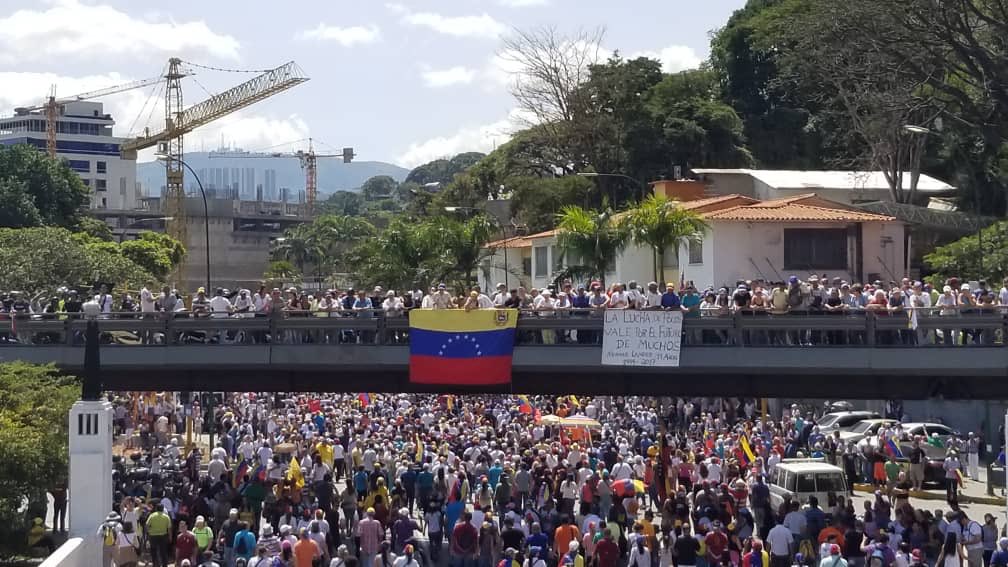 Caracas: Las Mercedes Bridge. Photo: @ChristianVeron