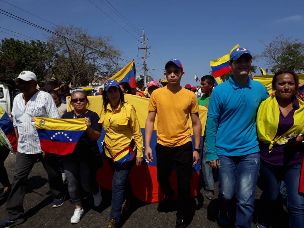 SantaRita Zulia el pueblo salió a la calle a gritar libertad ElMundoEstáConVenezuela 