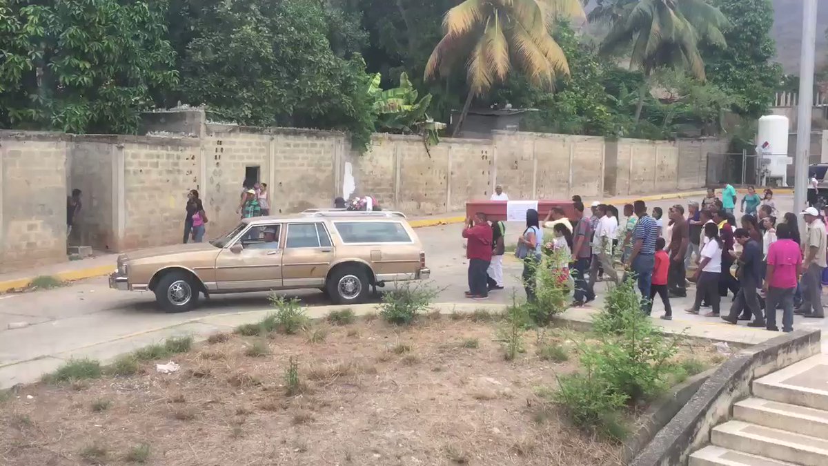 12 children have died in the last 72 hours in the northern area of Anzoátegui. Hospitals do not have supplies to deal with cases of diarrhea and vomiting.