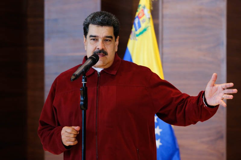 Maduro offers statements from Miraflores