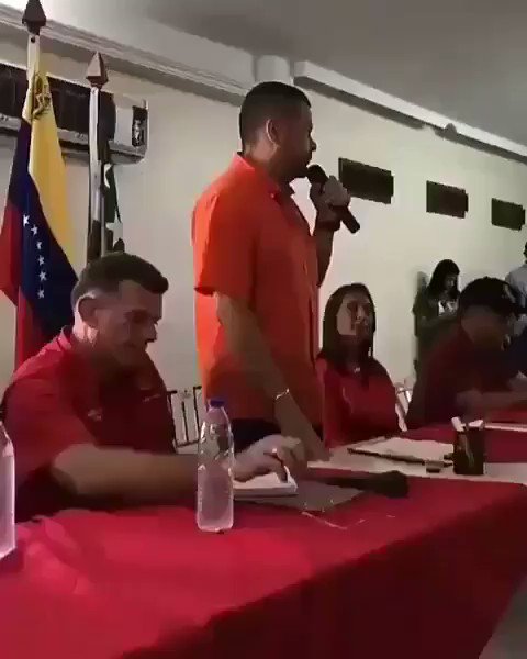 The governor of Zulia, Omar Prieto, threatens to go to the houses of the opposition leaders if humanitarian aid comes in
