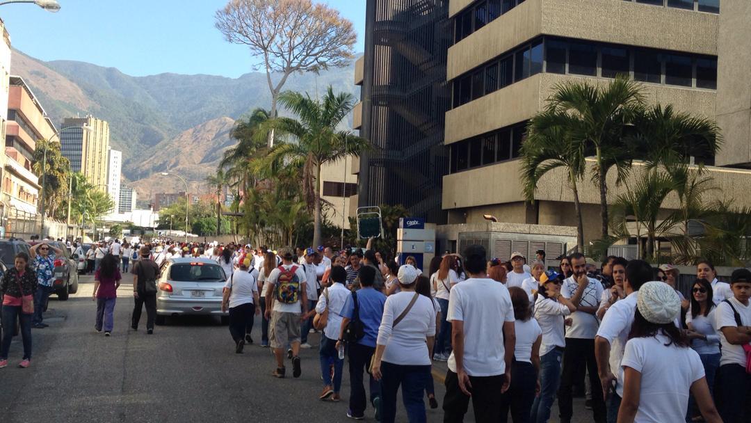 Volunteers for humanitarian aid gathering at El Nacional 