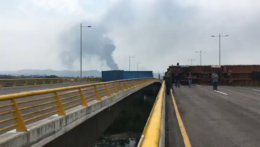 Colombo Venezuelan border through Ureña. Closed on the part of Venezuela.