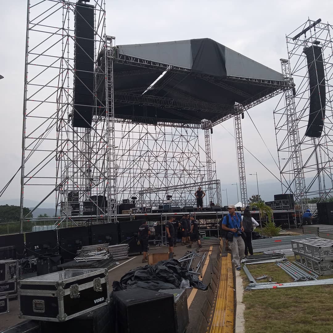 Stage construction finished at Tienditas bridge in Cúcuta where the Aid Live Venezuela concert will be held this Friday, February 22