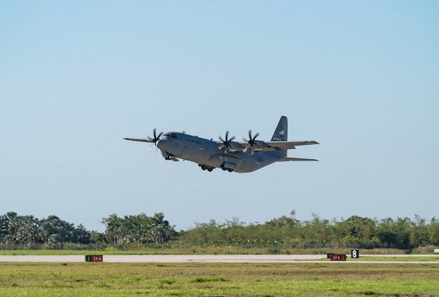 Plane with humanitarian aid from the US arrives in Cúcuta
