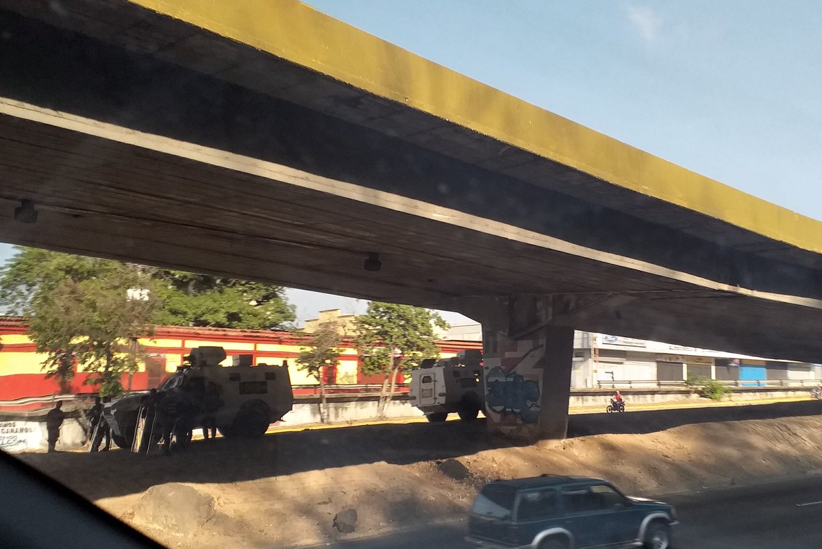 Carabobo: National Guard stationed in the lower part of the San Blas Interchange