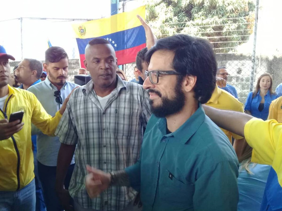 Aragua: In the Mendoza Maracay Foundation an assembly of citizens was held with the deputies of the National Assembly Miguel Pizarro, Stalyn González and José Trujillo