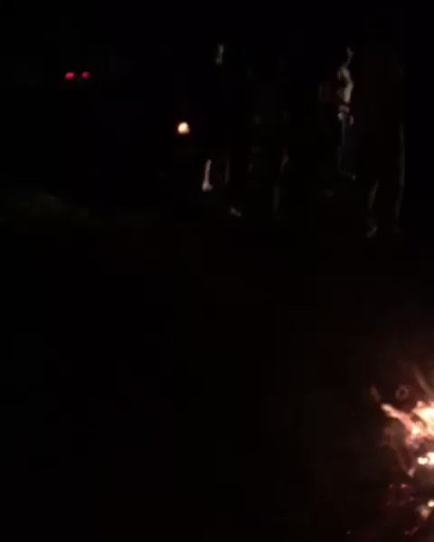 Community of La Esperanza, municipality Valera, went out to protest against blackouts