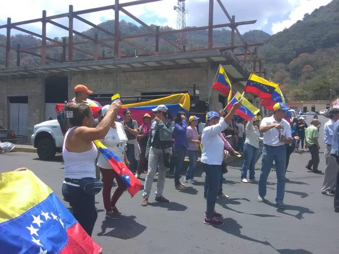 In Monagas state citizens also took to the streets.
