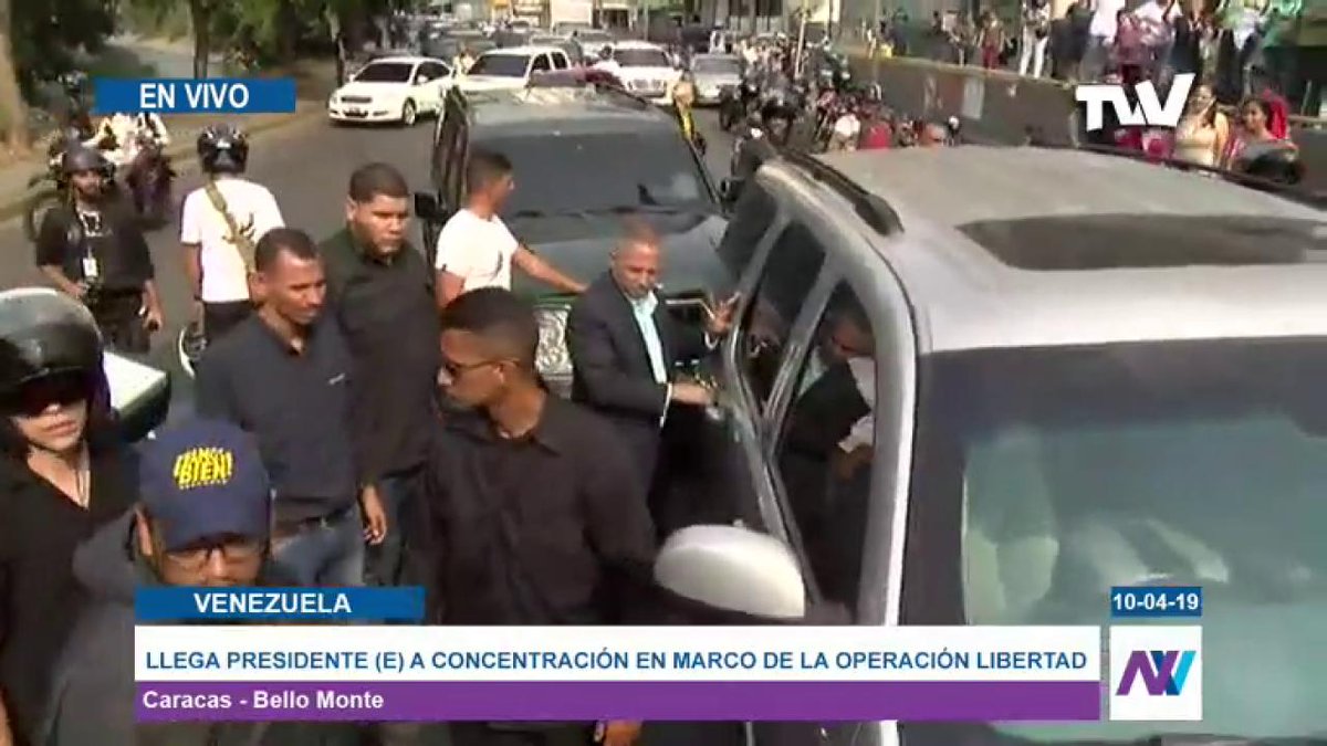Acting President of Venezuela, @jguaido, arrives at another rally point in Colinas de Bello Monte in Caracas