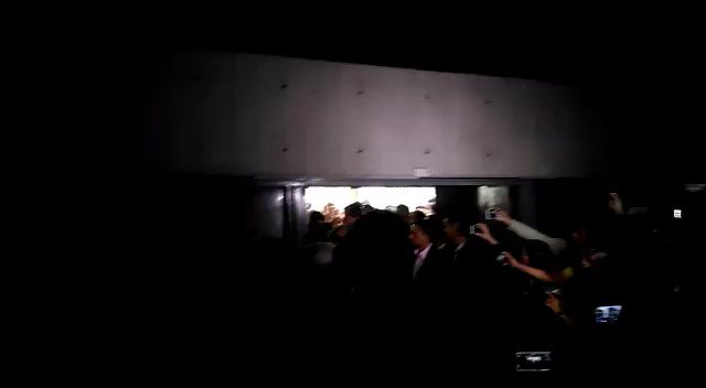 Juan Guaidó has arrived to speak at UCAB