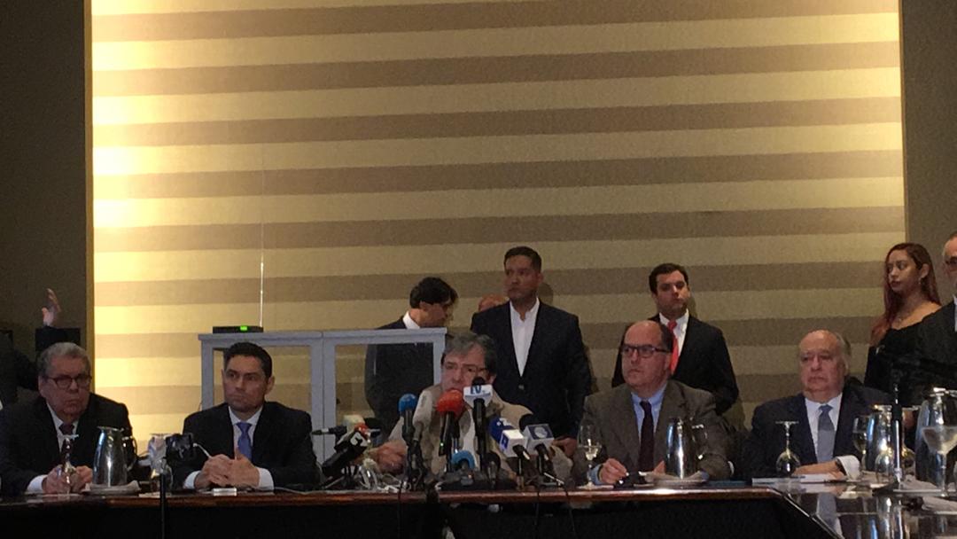 Se realiza reunión entre embajadores designados por @jguaido en Bogotá.   