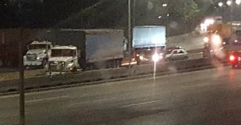 Report irregular situation in La Carlota: as military on the move from base. Also similar reports from other bases