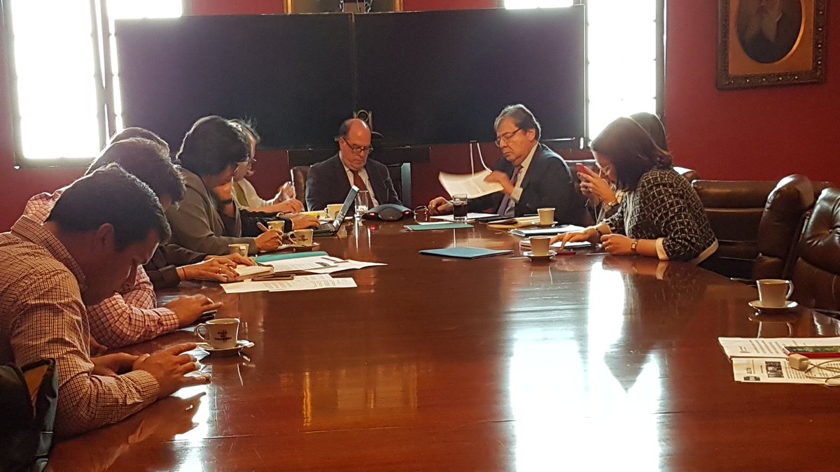 Colombian MFA @CarlosHolmesTru participates in an emergency meeting of the Lima Group on telephone