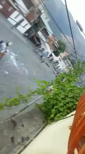 Collectivos killed a young man in demonstration in La Victoria