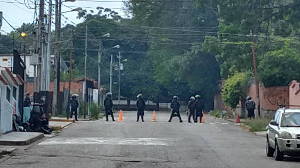 Adjacencies to National Electoral Council  in Táchira guarded by National Police