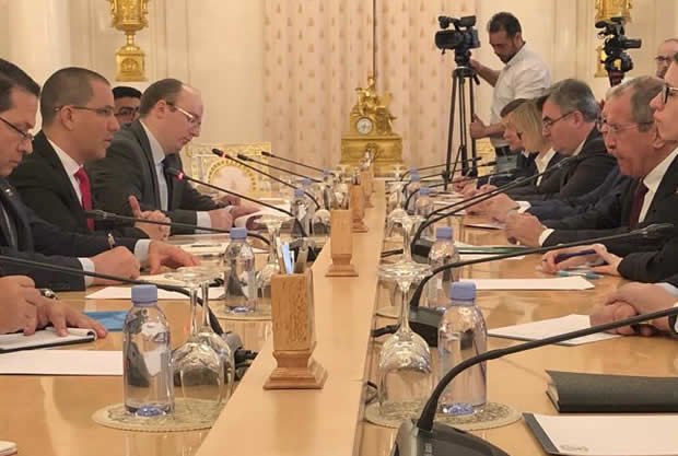 Lavrov, with Arreaza: The Security Council is needed for a military intervention in Venezuela