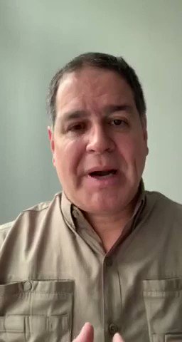 Venezuelan MP @LuisFlorido announced that he is in Colombia. He asks his neighbors to be attentive to his family that remains in Barquisimeto and says he fears for his safety. He points out that if something happens to them, @NicolasMaduro and Cabello would be responsible.