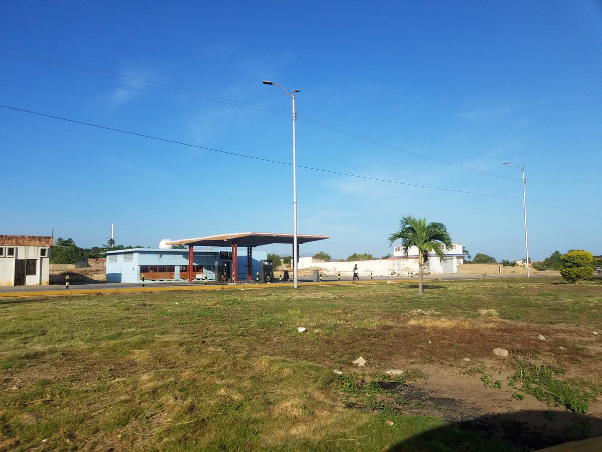 Sucre: The shortage of gasoline in Cumaná and the entire state of Sucre is exacerbated. At this time, long queues are recorded at the operational service stations, the rest are kept closed