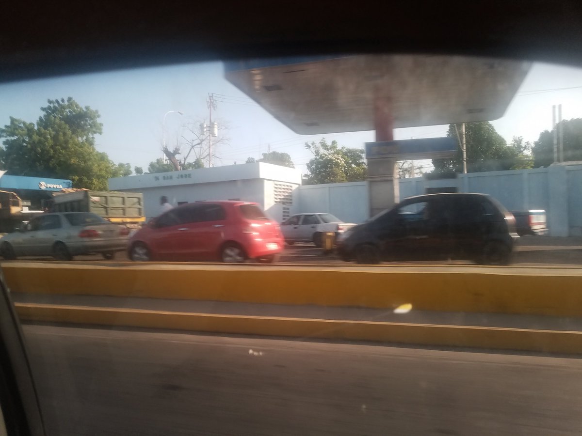 Sucre: The shortage of gasoline in Cumaná and the entire state of Sucre is exacerbated. At this time, long queues are recorded at the operational service stations, the rest are kept closed