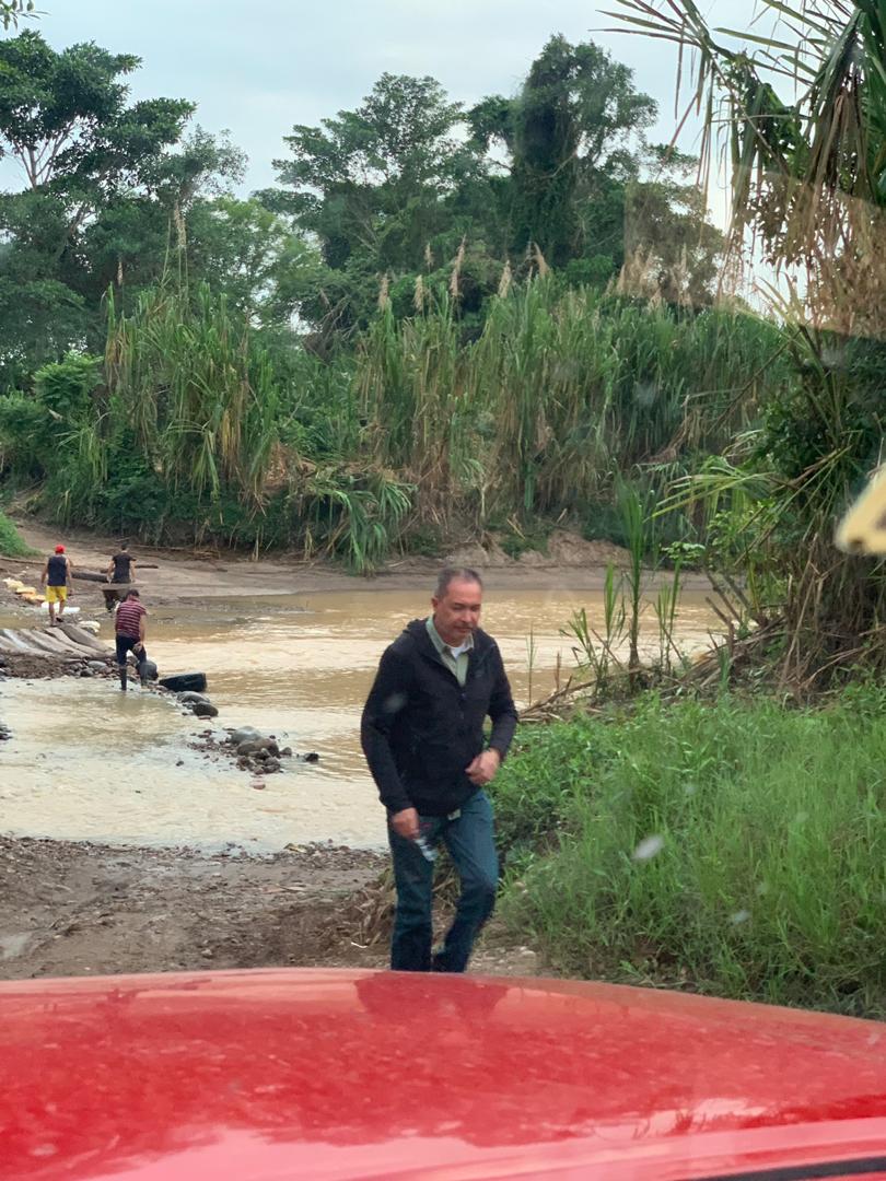 Venezuelan MP @RichardBlancoOf who was a refugee at the Embassy of Argentina in Caracas, manages to leave the country to Colombia through a trail. Blanco joins the list of parliamentarians who must leave Venezuela to avoid jail