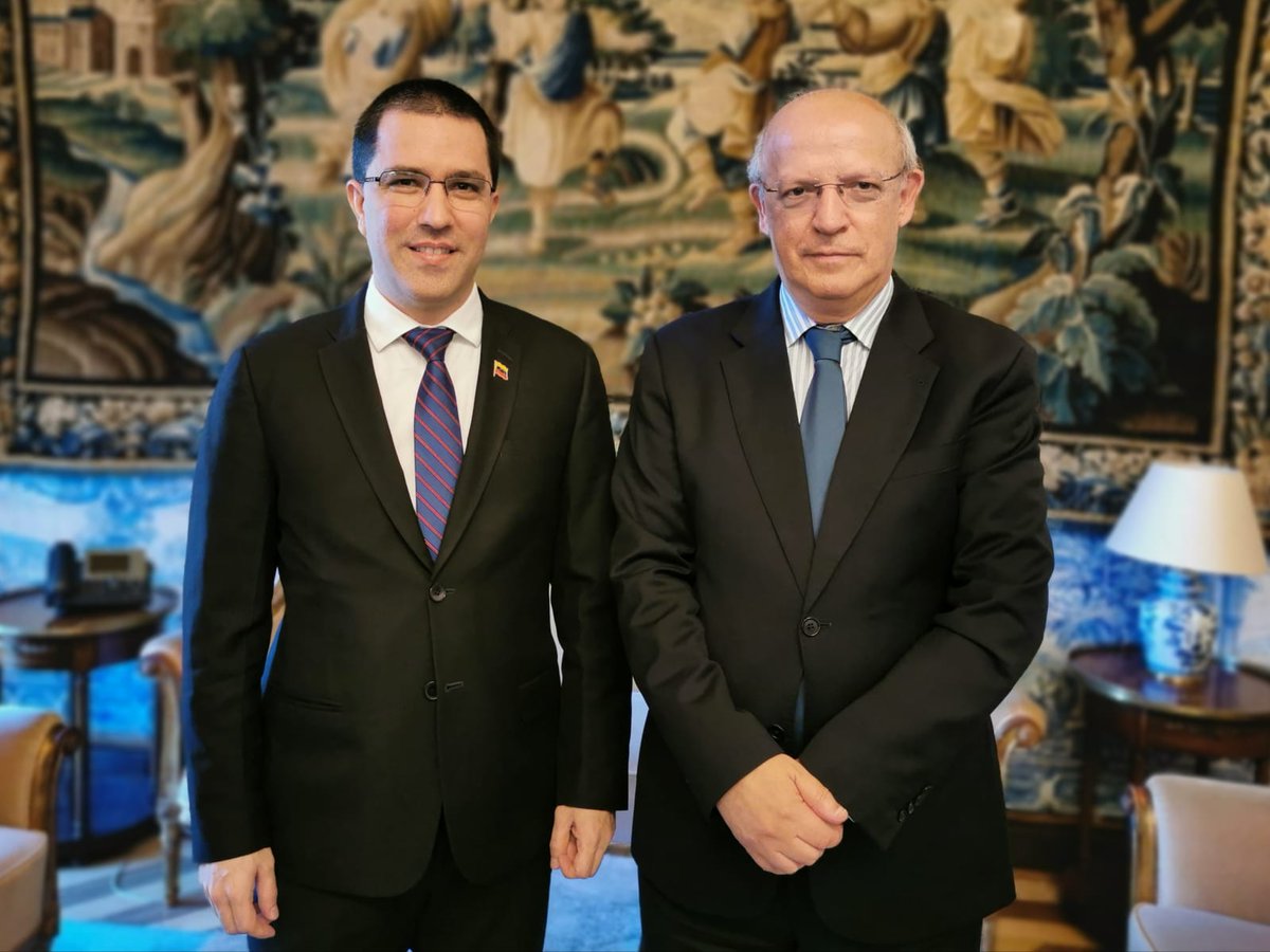 Jorge Arreaza met in Lisbon with the Minister of Foreign Affairs of Portugal, Augusto Santos Silva.