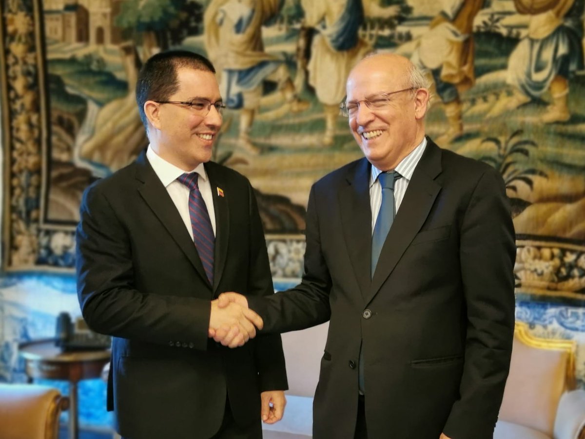 Jorge Arreaza met in Lisbon with the Minister of Foreign Affairs of Portugal, Augusto Santos Silva.