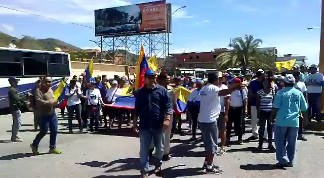 Citizens of Nueva Esparta also attend the call of the acting president @jguaido to demonstrate this Friday, July 5, in rejection of the torture of political prisoners and demand the restoration of democracy in the country.