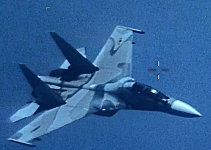 SOUTHCOM: EP-3 being harassed by Su-30 over Caribbean Sea demonstrates Russia's irresponsible military support to Maduro's illegitimate regime and underscores Maduro's recklessness and irresponsible behavior, which undermines int'l rule of law and efforts to counter illicit trafficking