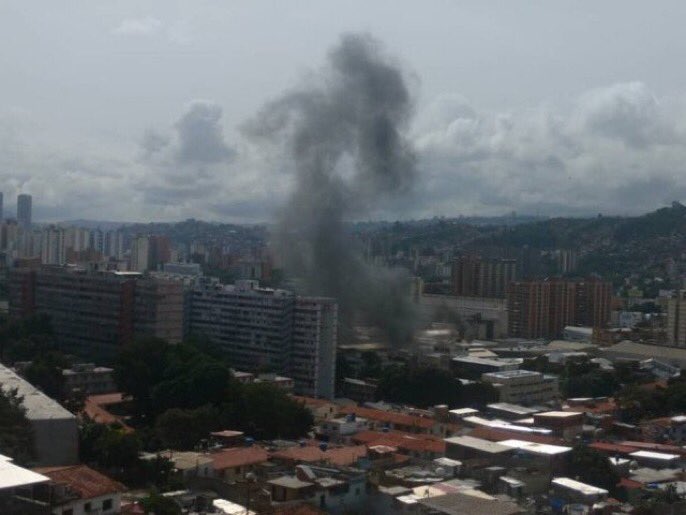 An electrical substation exploded in San Juan, Caracas 