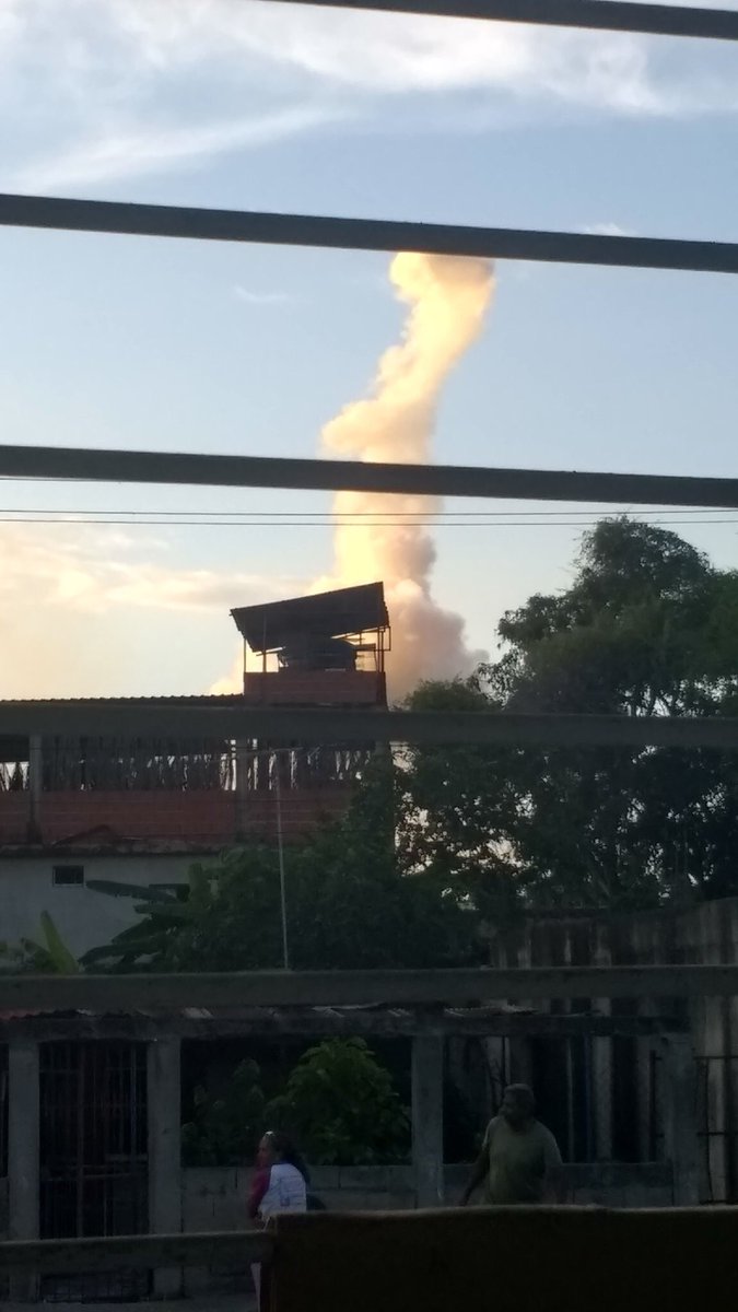 2 big explosions reported from the CAVIM site in Moron, Carabobo. Venezuela