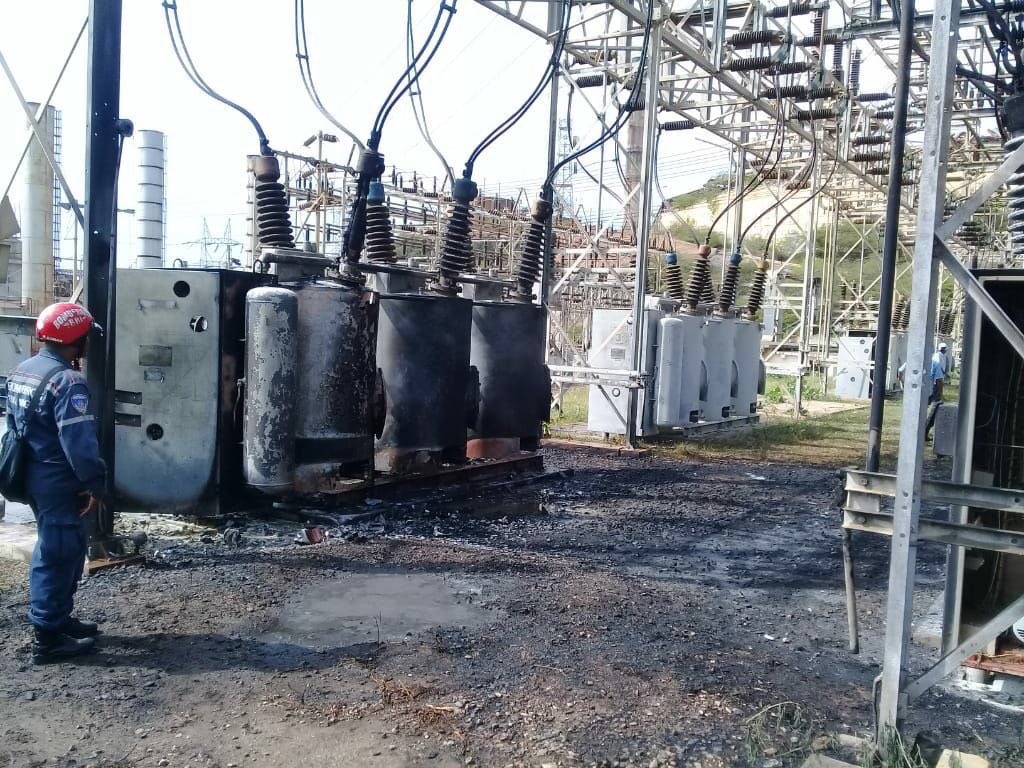 Fire at Tacoa power plant in Vargas state: Actual cause of the fire was a transformer explosion, the surrounding areas are still without power