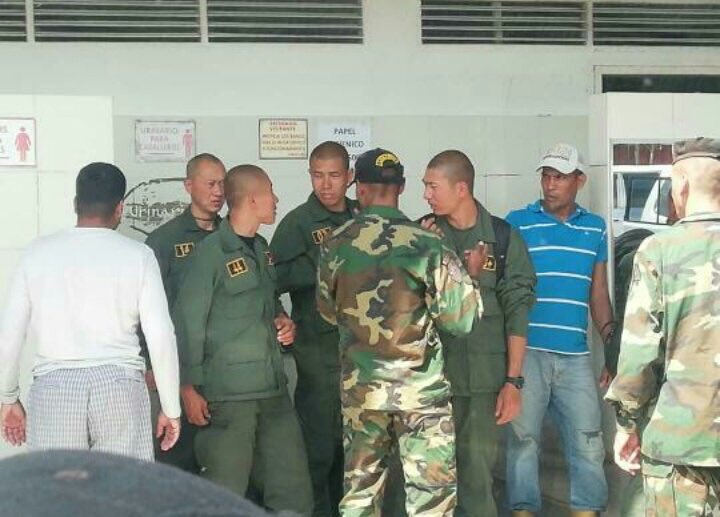 Chinese soldiers on a special forces exchange course spotted in Venezuelan Army uniform at a service station on Troncal 9 in Miranda near to Boca de Uchire Venezuela China