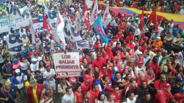 Chavistas took to the streets today in Caracas to express solidarity with Evo Morales, with protesters in Chile and Ecuador, and to reject imperialist meddling in Latin America
