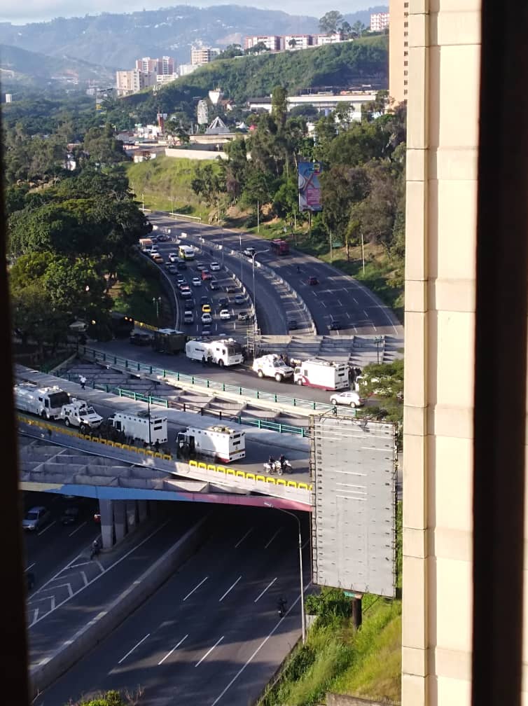 Large Venezuela security forces deployment amid student protests 