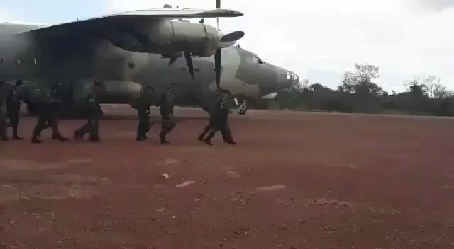 Footage from Tuesday shows equipment being offloaded from a Venezuelan Air Force Y-8 in Canaima. This aircraft brought Russian 'technical advisors' along with suspected PMCs to survey air defences in Bolivar state 