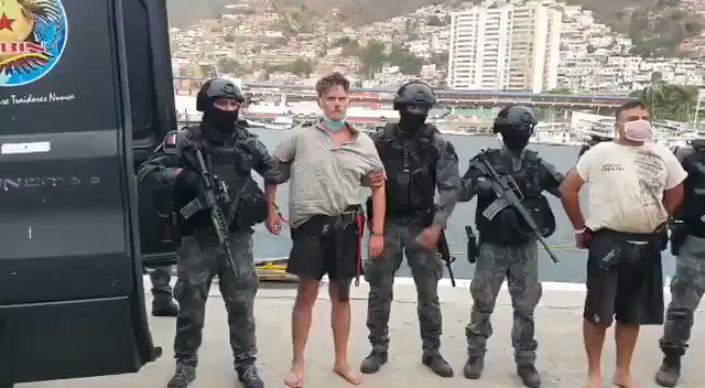 Venezuela : Les autorités affirment déjà détenir 114 mercenaires venant de Colombie, la recherche de 92 autres est en cours.  On note, parmi le groupe déjà placé en détention la présence de deux anciens soldats des forces spéciales américaines