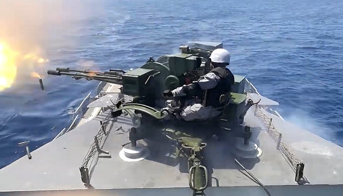 For unknown reasons, the Venezuelan navy has replaced the Rheinmetall close in weapons system (CIWS) on 3 offshore patrol vessels, and have replaced it with a Zu-23. This significantly reduces the air defence capability of these ships