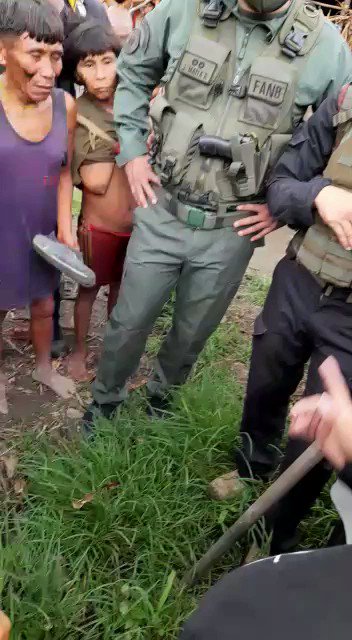 Members of the Yanomami tribe in Amazonas confronting a military commander and DGCIM officers sent to the area after 4 members of the tribe were shot and killed by Venezuelan military personnel