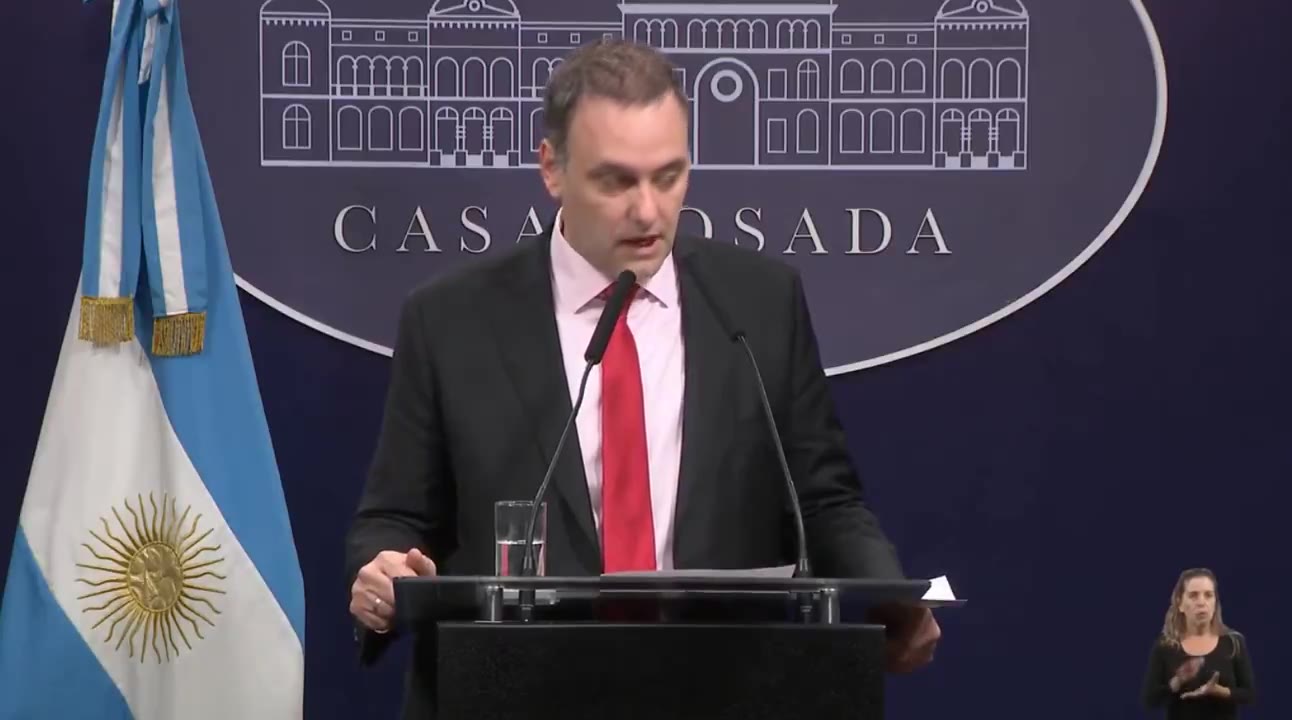 Argentina concerned about the sensitive situation of Venezuelan asylum seekers in its embassy in Caracas. When diplomats withdraw, asylum seekers must withdraw, so there is no other decision than to continue protecting them