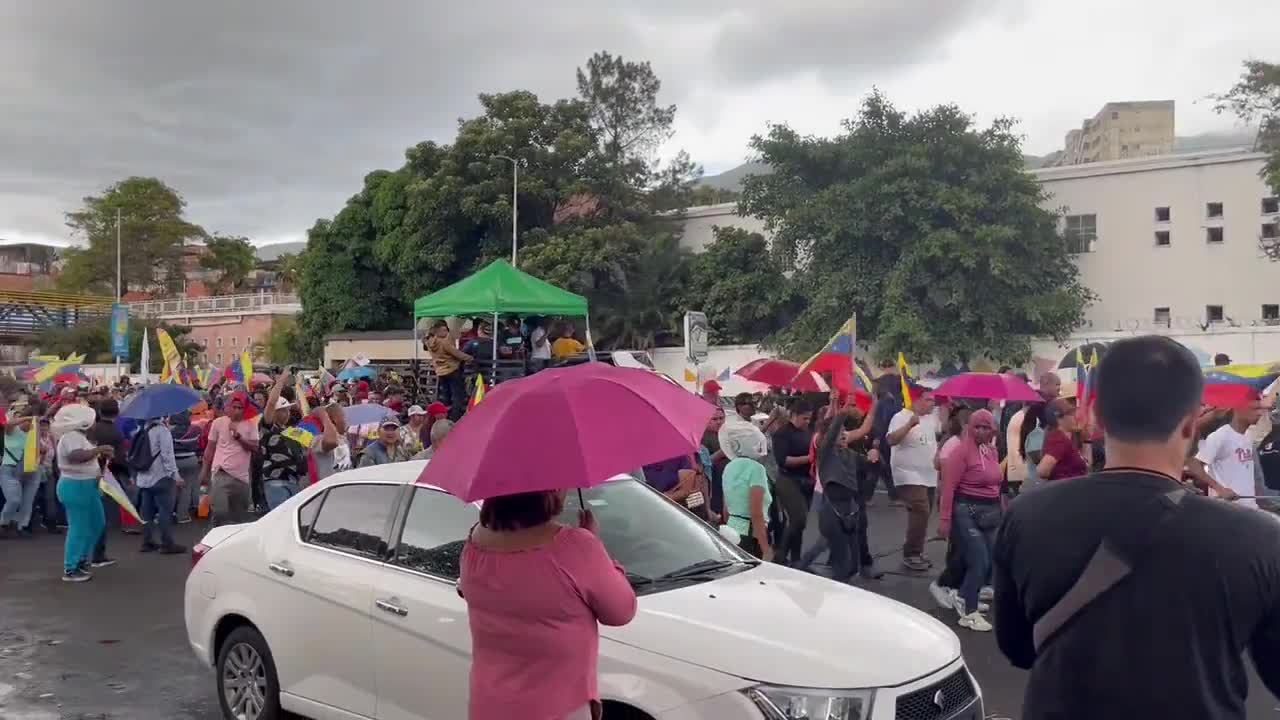 Avenida sucre de Catia. Movilización rumbo al palacio de Miraflores en respaldo a Nicolás Maduro