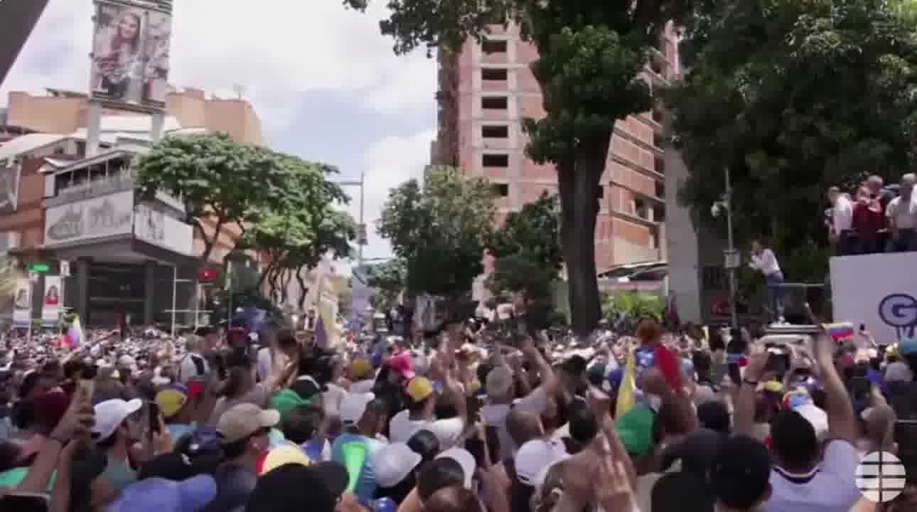 María Corina Machado dans Las Mercedes : Nous sommes entrés dans l'histoire. Rendons hommage à chacun de ces Vénézuéliens qui ont été des héros. Quoi de plus noble que de devenir témoin et gardien de la souveraineté populaire