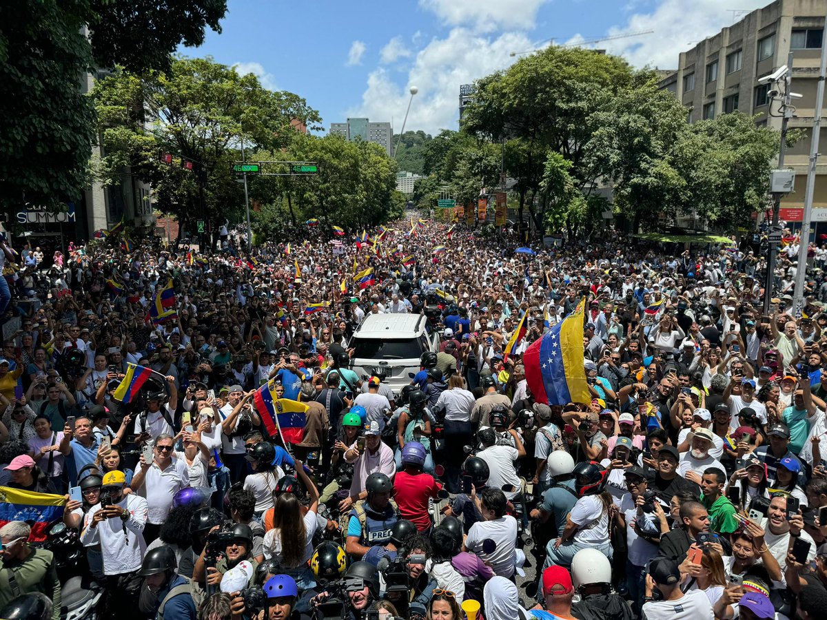 Caracas heute auf den Straßen, friedlich, gegen Maduros Betrug