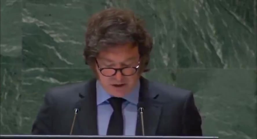 Lors de son discours à l'Assemblée générale des Nations Unies, le président argentin Javier Milei a rejeté l'inclusion des  dictatures sanglantes  de Cuba et du Venezuela au Conseil des droits de l'homme.  Dans cette même maison, qui prétend défendre les droits de l'homme, on a permis à des dictatures sanglantes comme celles de Cuba et du Venezuela d'entrer au Conseil des droits de l'homme, sans le moindre reproche, a déclaré M. Milei.