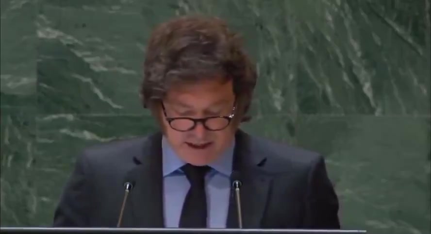 During his speech at the United Nations General Assembly, Argentine President Javier Milei rejected the inclusion of the bloody dictatorships of Cuba and Venezuela in the Human Rights Council. In this same house, which claims to defend human rights, they have allowed bloody dictatorships such as those of Cuba and Venezuela to enter the Human Rights Council, without the slightest reproach, Milei said.