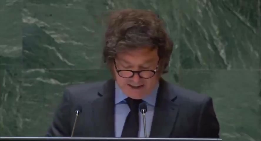 During his speech at the United Nations General Assembly, Argentine President Javier Milei rejected the inclusion of the bloody dictatorships of Cuba and Venezuela in the Human Rights Council. In this same house, which claims to defend human rights, they have allowed bloody dictatorships such as those of Cuba and Venezuela to enter the Human Rights Council, without the slightest reproach, Milei said.